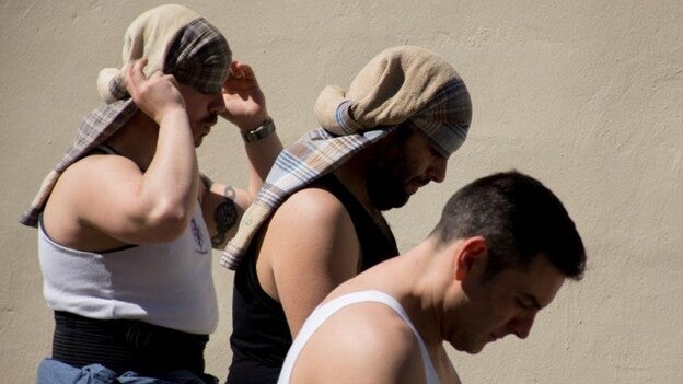 Los costaleros no se preparan adecuadamente para evitar lesiones