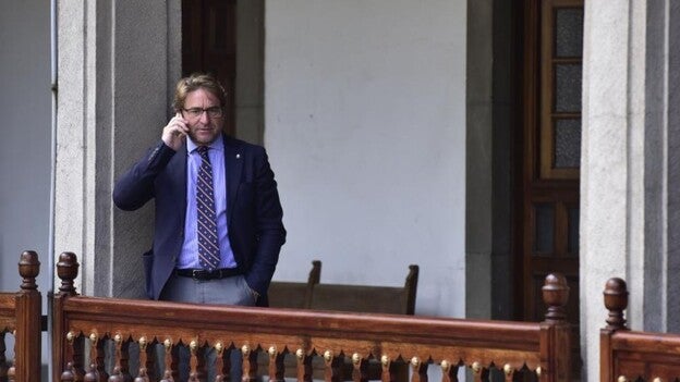 Podemos pide dos delitos más para el juez Alba