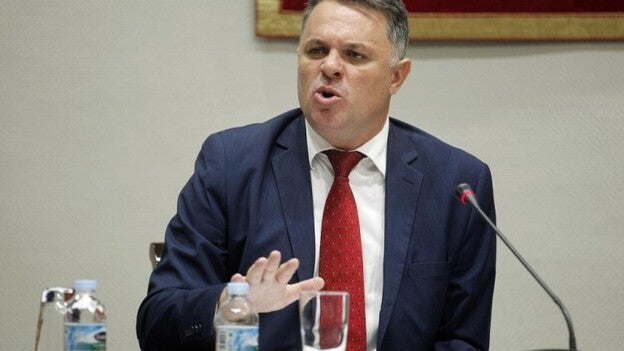 Muchas prisas para adjudicar a dedo