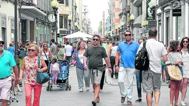 Los canarios, 17 años empobreciéndonos