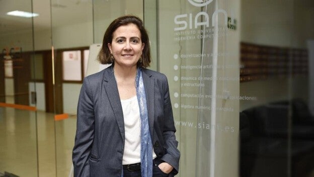 Caballero: «El problema no es dar datos, sino creer las noticias falsas»