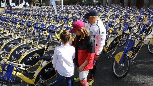 Casi 1.300 ciudadanos se montan en la Sitycleta