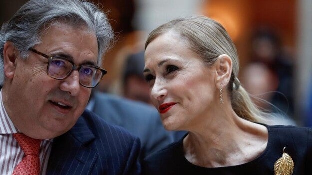 ¿Quién presiona a quién?