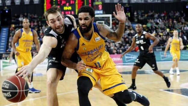 El Herbalife resucita al Bilbao (92-78)