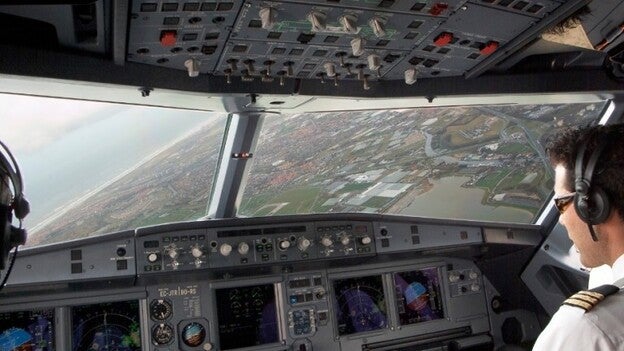 Los pilotos de Vueling amenazan con la huelga
