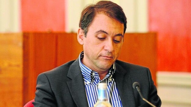 El pacto de Santa Cruz de Tenerife se resquebraja