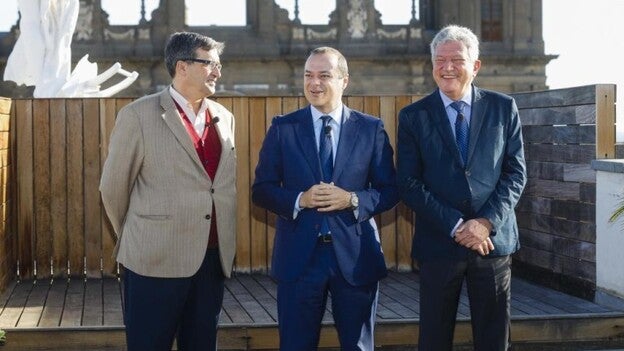 El tripartito vuelve a sumar