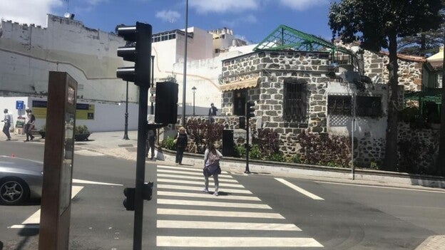 Teror instala su primer semáforo