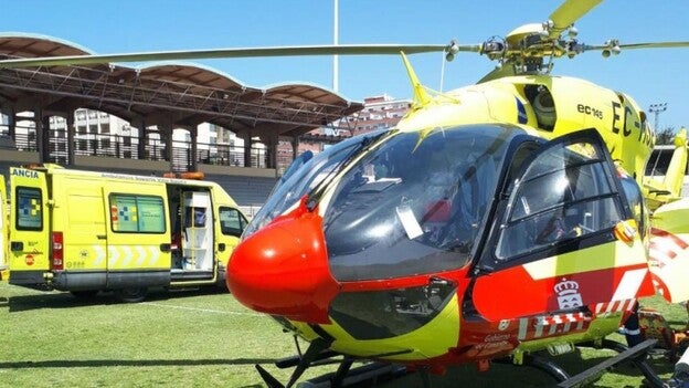 Un helicóptero traslada a un buceador en estado grave en Tenerife