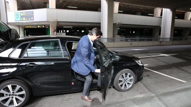 Soria, con escolta para una reunión de negocios