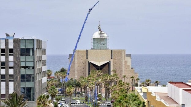 El Rascacio baja el lunes de la cúpula