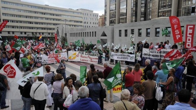 Montoro quiere publicar las cifras de absentismo de los funcionarios