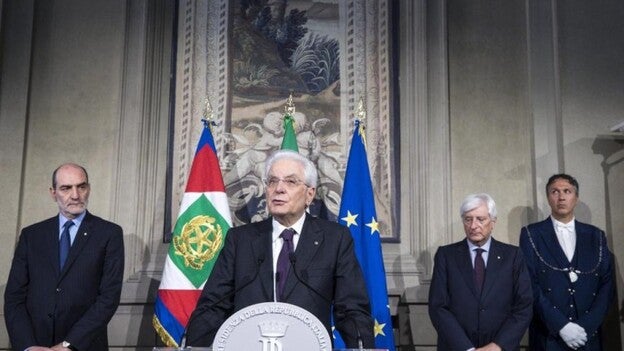 Mattarella propone un "Gobierno neutral" hasta diciembre para Italia