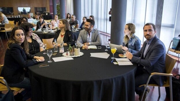 Los turistas puntúan con casi un 8,5 su experiencia gastronómica en Canarias