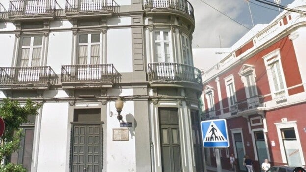 La ciudad autoriza al Museo Canario a vender el edificio de San Bernardo