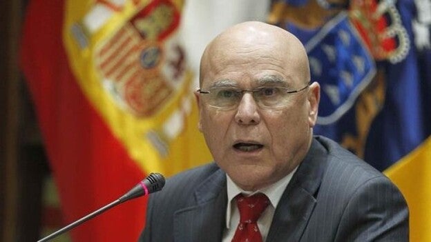 Yanes recibe el apoyo de todos los grupos