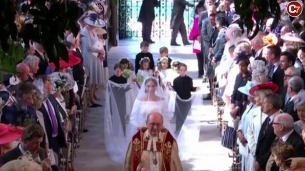 El príncipe Enrique y Meghan ya son marido y mujer