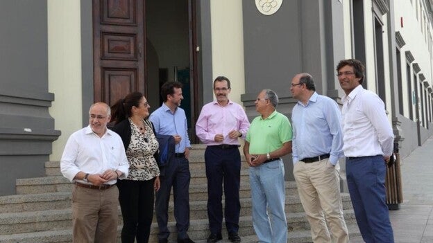 Los cabildos se intercambiarán personal de las listas de reserva