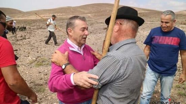 Paulino Rivero participa en la apañada