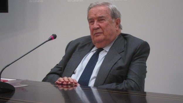 Saavedra deja la actividad política «ligero de equipaje»