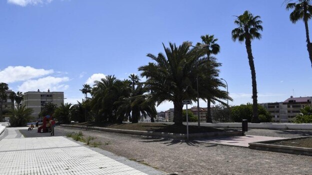 El Ayuntamiento busca espacios para hacer aparcamientos en Pedro Infinito