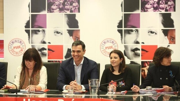 El PSOE estudia una moción de censura a Rajoy tras la sentencia de Gürtel