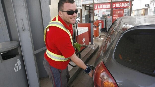 La gasolina acumula una subida del 10% desde principios de año