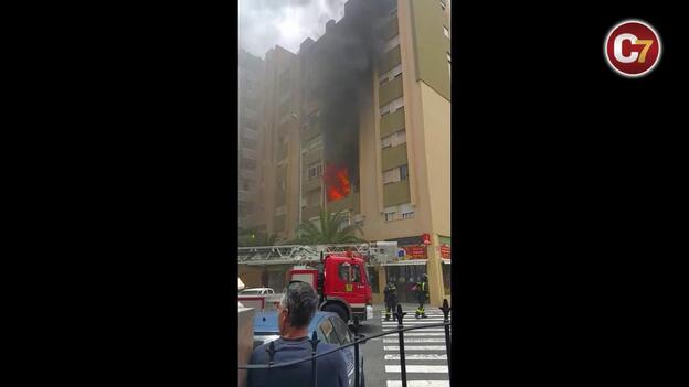 Fallece una mujer en un incendio en La Feria