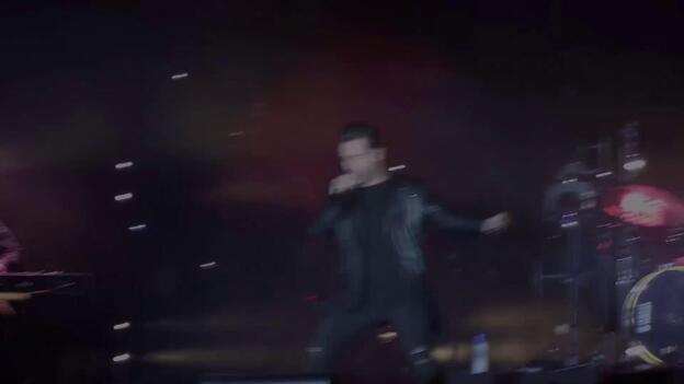 Bustamante, humor y mucha música en Estepona