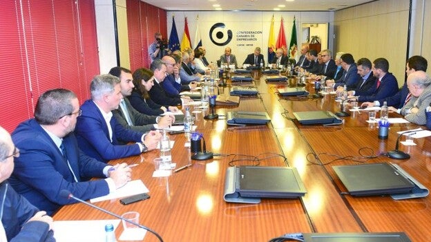 La CCE pide en el Puerto más protagonismo