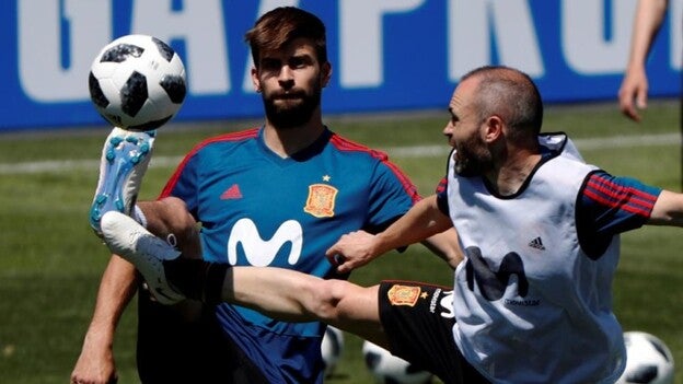 Piqué da el susto a cuatro días del debut
