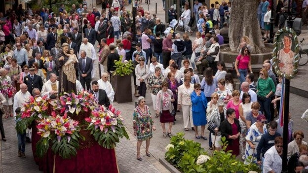 San Antonio de Padua recibe la devoción de Moya