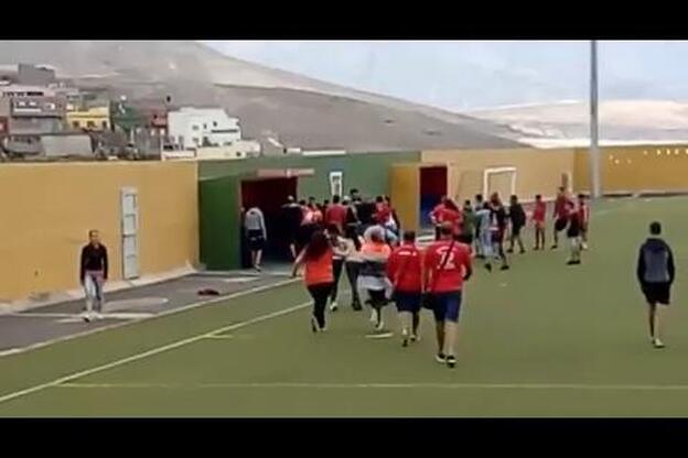 La Guardia Civil denuncia a dos personas por el altercado en un campo de fútbol