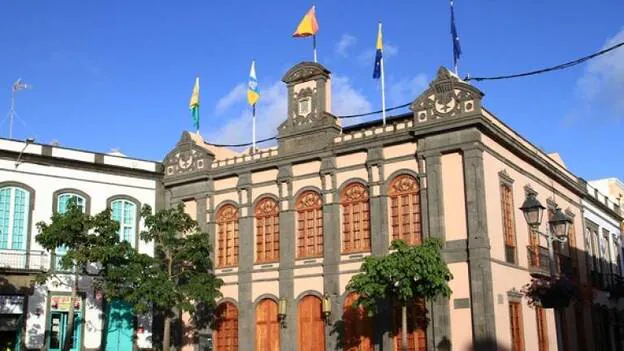 Los cargos de confianza del Ayuntamiento de Arucas, ilegales