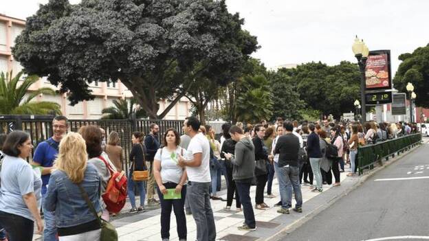 La tasa de interinidad bajará al 20% tras las oposiciones docentes