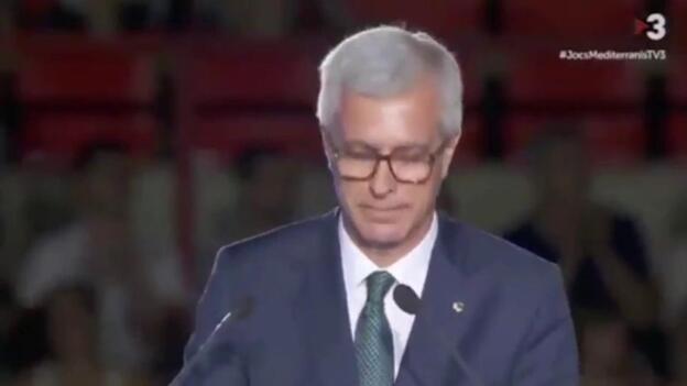 Monumental abucheo a Torra en Cataluña