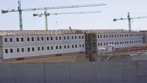 Algo, de fondo, falla en Canarias