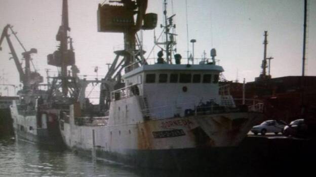 Un muerto y un desaparecido al naufragar un pesquero español en Argentina