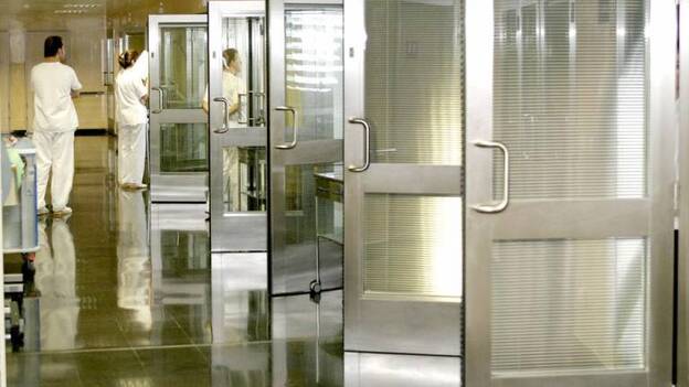 Sanidad no programa cierre de camas hospitalarias desde 2017