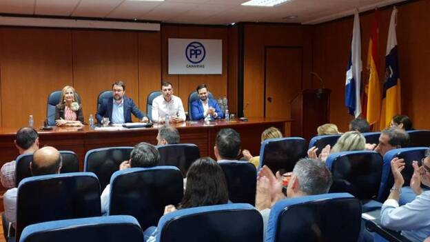 Antona espera que la delegación canaria respete el voto de las bases