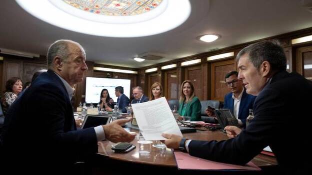 Clavijo se cita con tres ministros para avanzar en la agenda canaria