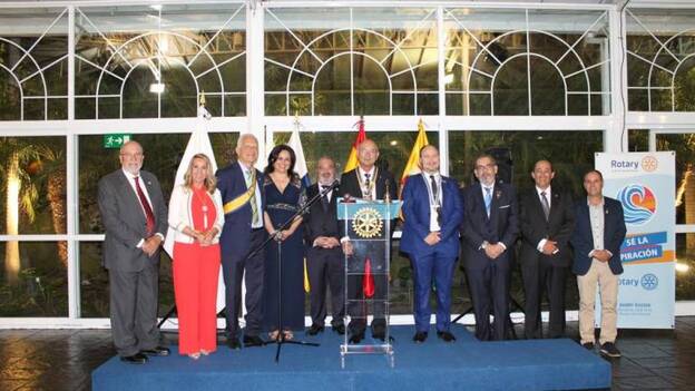Rotarios de Arucas, relevos de junta directiva y collar