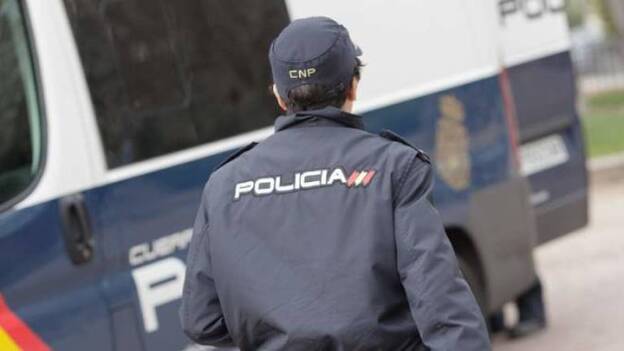 Cobró una pensión de un hombre ingresado en el hospital