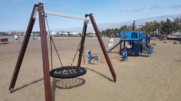 Tías da 500.000 euros para parques infantiles en el casco y Puerto del Carmen