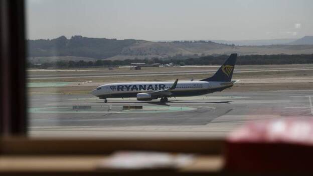 Ryanair rectifica e incluye el 75% del descuento para residentes