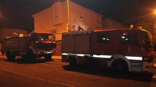 El tripartito contrata a una empresa privada para suplir a bomberos