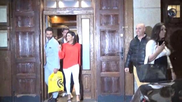 Longoria vuelve al trabajo con un ayudante muy especial