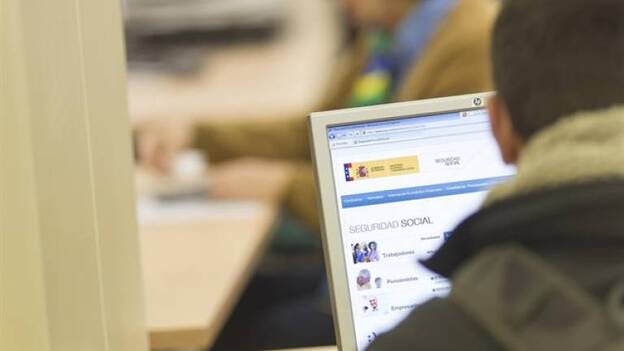 El atasco en la Seguridad Social empeora: hay oficinas sin cita