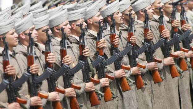 Marruecos restablece el servicio militar obligatorio para hombres y mujeres