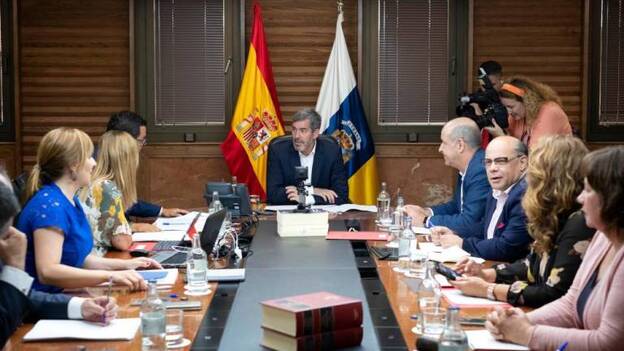 «Sánchez no cumple con Canarias»